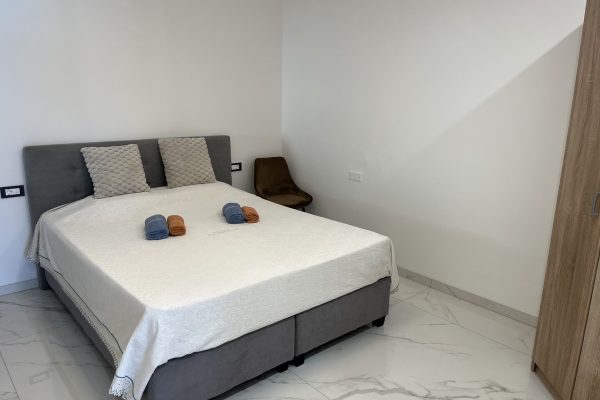 Apartma koper rozi deluxe slovenia (1)