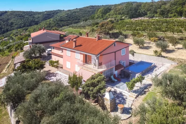 prosti apartma z bazenom koper holiday rental apartment koper review 3